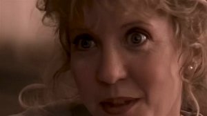 Одинокому инвалиду поручили испытать робота нового поколения но...