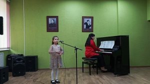 Ковалёва Нина 9 лет" муз.Наумовой " Дюймовочка "