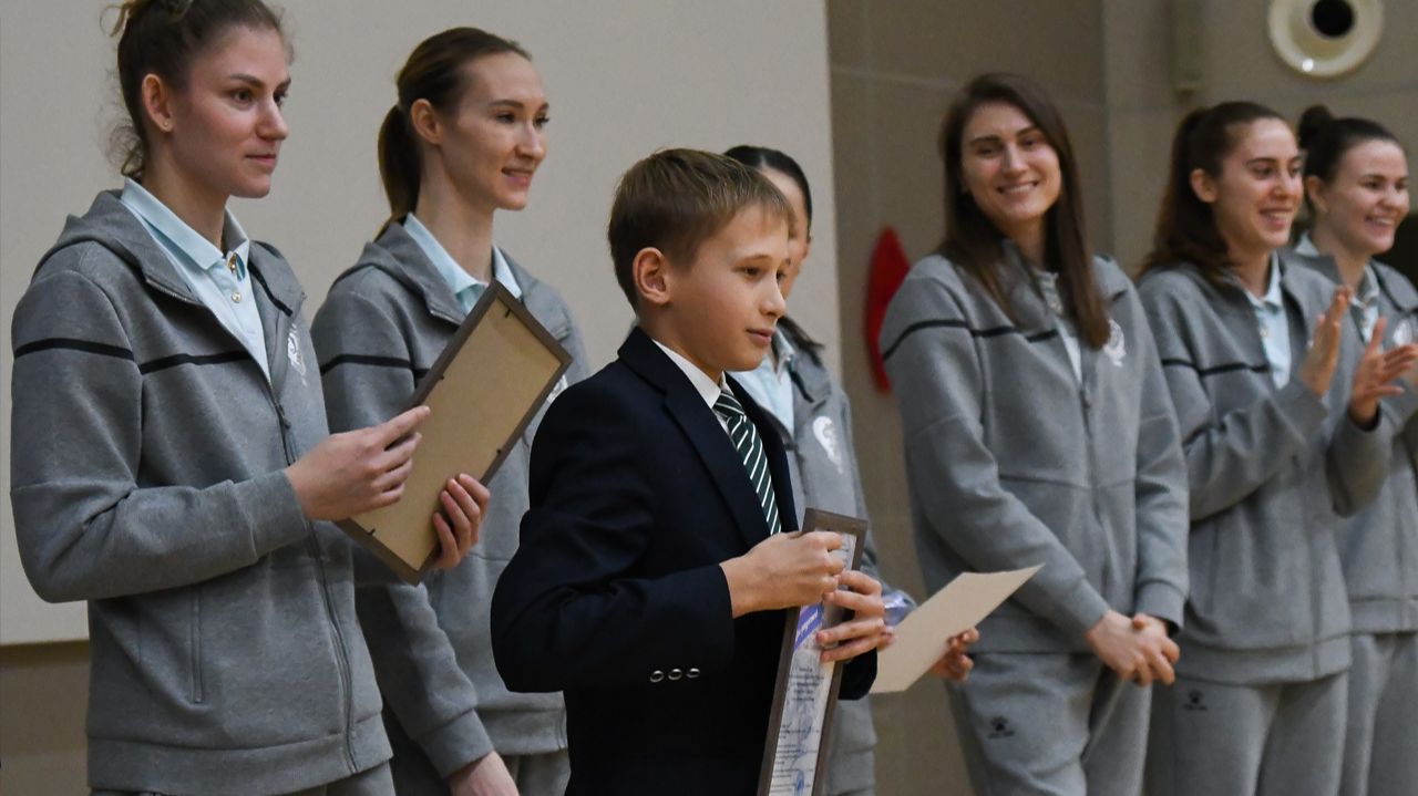 В Академии состоялась встреча с волейбольной командой «Динамо»