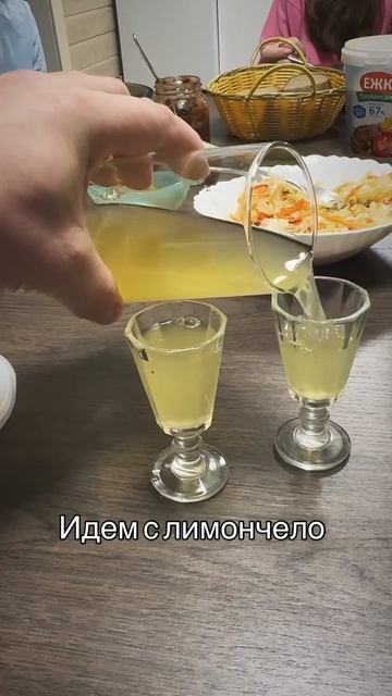 ДАЧНАЯ ЖИЗНЬ смотреть онлайн