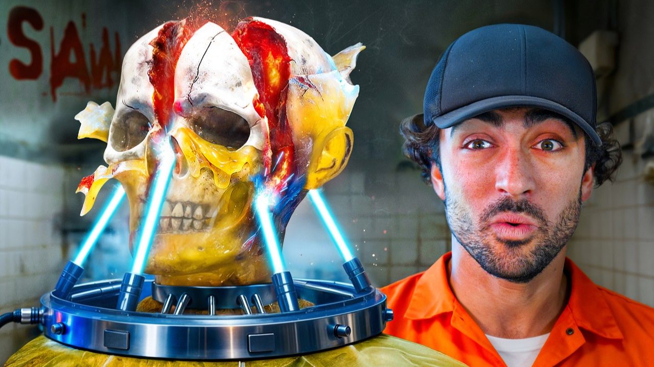 Тайлер Бланшард [Tyler Blanchard] воссоздаёт смертельное оружие из культовых фильмов ужасов! 😱⚒️