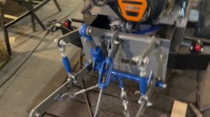 Продолжаем сборку минипогрузчика