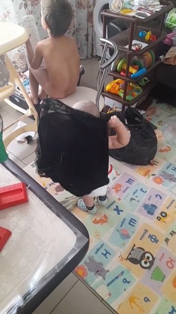 13 мес.19 дн.(Подъюбник мамы)10 сен.2023.mp4