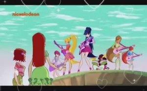 мы клуб Винкс и нас любой узнает