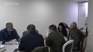 В Дагестане росгвардейцы поздравили матерей погибших сослуживцев с Днем матери