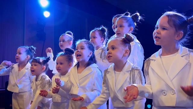 Детская Эстрадная студия " Курносики"  - Мама смотреть онлайн