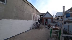 ДЕЛАЮ КРАСИВЫЙ ФАСАД ДОМА СНАЧАЛО ВЫРУБИЛ ТЕПЕРЬ САЖАЮ РЕМОНТ В СПАЬНЕ ДОДЕЛЫВАЮ ПОТОЛОК