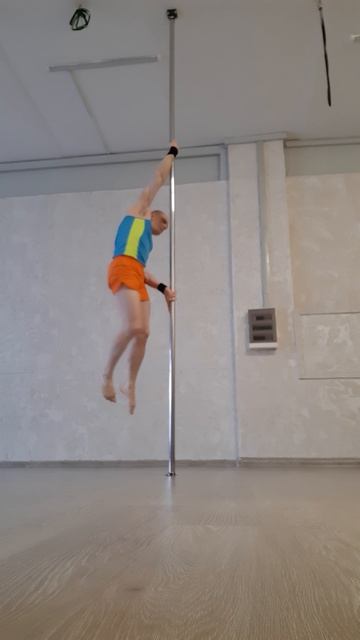 Вспомнил про переворот "часики" (Александр Странник https://vk.com/far_familiar)