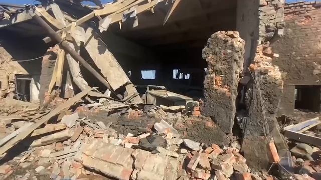 СВО День 38: Военнослужащие инженерных войск ВС РФ проводят разминирование территорий