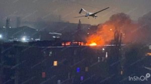 Появились кадры атаки БПЛА на Таганрог. Повреждены жилые объекты.Новости 29.11.25