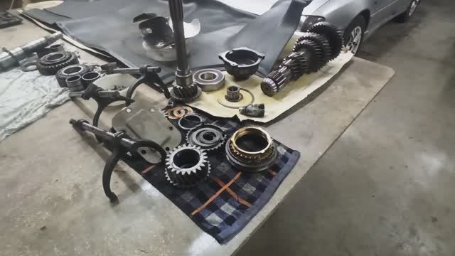 Дела житейские: ремонт КПП, подготовка зимней техники, прогулка по сараю