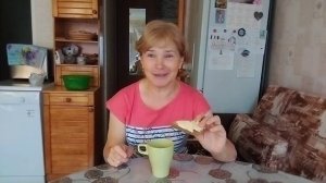 Живу одна в деревне__Привела себя в порядок__