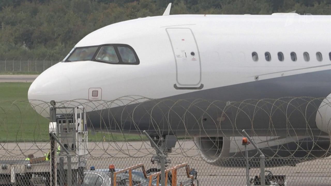 В Росавиации сообщили: директива Airbus об обновлении ПО не касается самолетов А320 компаний РФ.