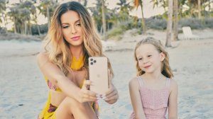 Настя и Нюша - трейлер на песню Дыши Люби Цени