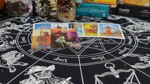 Дева - Таро расклад на декабрь 2025 год