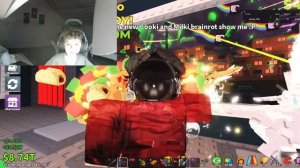 играю в роблокс УКРАДИ БРЭЙН РОТ