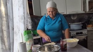 сегодня КОРОЛЕВСКАЯ ВАТРУШКА/ на улице мороз а на столе окрошка