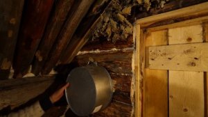 Добраться до избы после метели и спрятаться от дождя. Мозговые кости в печи.