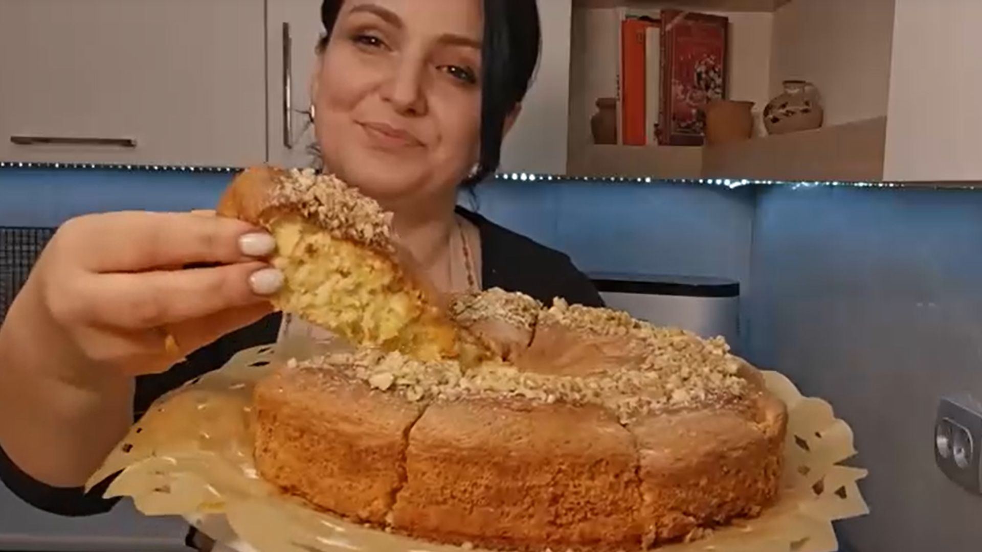 Шарлотка - простой рецепт.