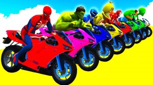 ЧЕЛОВЕК-ПАУК и СПОРТИВНЫЕ МОТОЦИКЛЫ с Супергероями Паркур-челлендж Мультфильмы для детей и малышей