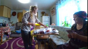 Жизнь на Алтае,Нашествие Деревенских собак🫣Покупочки,деревенский магазин и валдберис