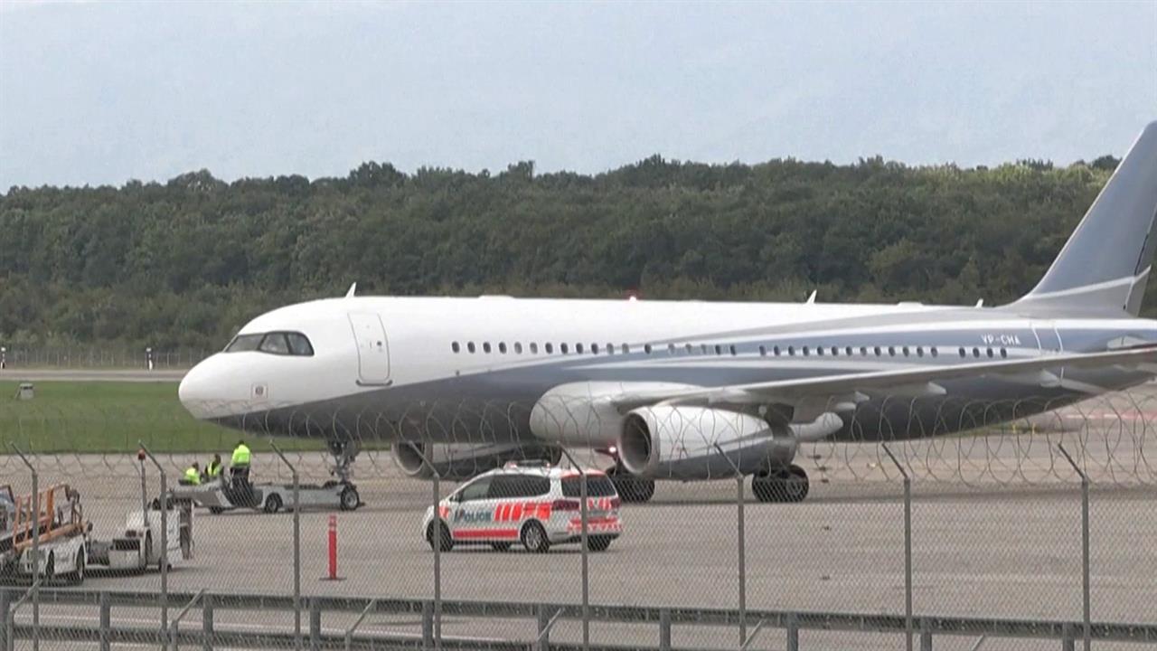 Авиакомпании по всему миру начали массово отменять рейсы самолетов Airbus.