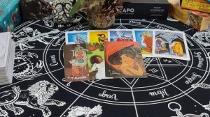 Близнецы - Таро расклад на декабрь 2025 год