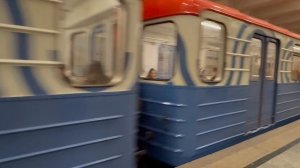 Отправление поезда 81-717 Номерной со ст. Проспект Вернадского