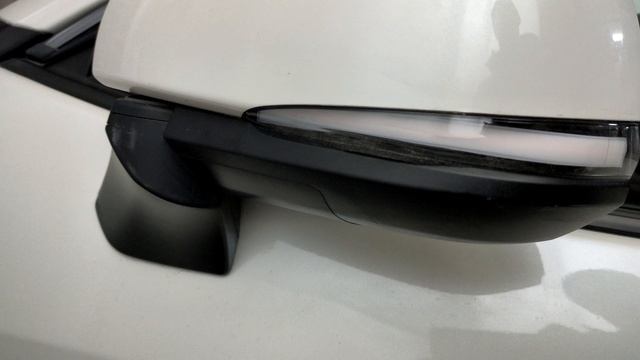 Бегущий свет поворотника на зеркале заднего вида.mp4 смотреть онлайн