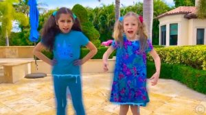 Настя и смешные шутки с друзьями История для детей [get.gt]