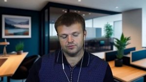 Звонарь из магазина косметики.