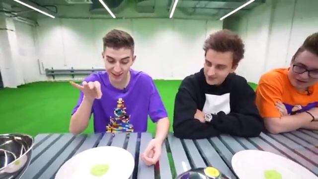 ВЛАД А4 - 100 СЛОЕВ ЕДЫ ЧЕЛЛЕНДЖ ! А4