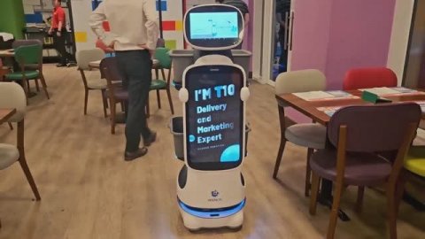 DINEROBOT T 10 in Legoland