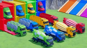 Катаемся на крутых разноцветных машинках и грузовиках из мультиков для детей 🚜 №6