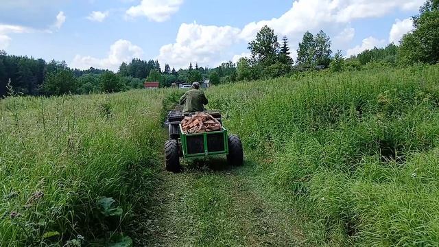 Прицеп для квадроцикла , на подвеске,  своими руками. Грузим по максимуму. смотреть онлайн