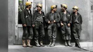 Краснолучане от Юрия Дивинского.