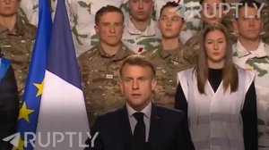 Французский военный не выдержал "наполеоновских замашек" Макрона и сбежал