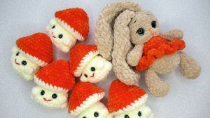 Мои вязальные дела 18.2025. Игрушки за ноябрь.Часть 5. Восторг от нового цвета