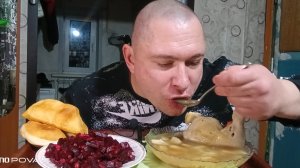 мукбанг/обжорыч/суп гречневый,салат свекольник/