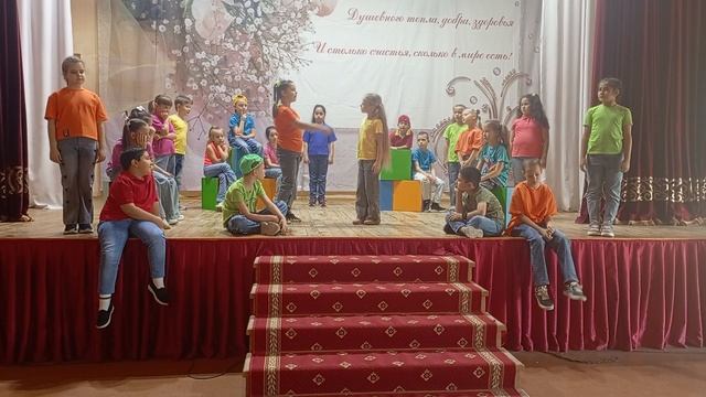 Театральная студи "Чиж и Стриж". С. Михалков. А что у вас? смотреть онлайн