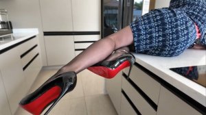 What are your fantasies about my legs in black stockings? #stockings #feet #nylon #legs #heels #чулк