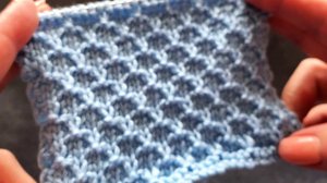 СИМПАТИЧНЫЙ РЕЛЬЕФНЫЙ УЗОР СПИЦАМИ