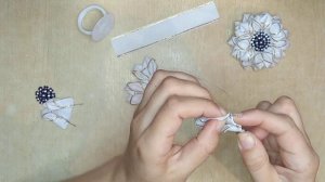 Бантики из репсовой ленты 2,5 см .