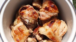 Такой куриный шашлык получается очень сочный и очень вкусный! Шашлык из курицы с уксусом и луком