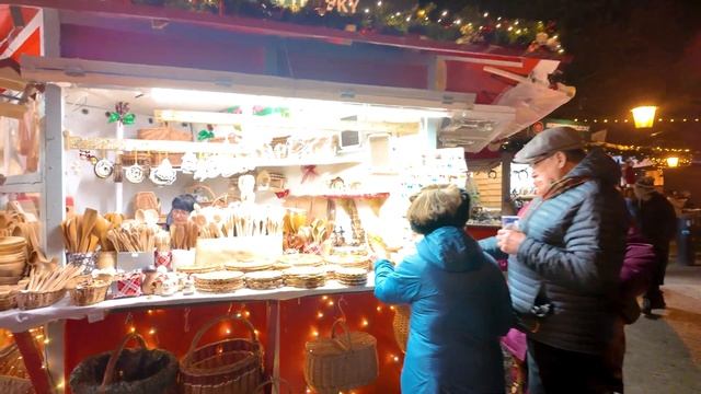Словакия. Прогулка по рождественской ярмарке в Братиславе смотреть онлайн