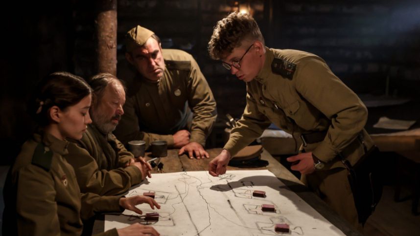 Теплый и душевный: жители Челябинска о вышедшем фильме Есть только МиГ