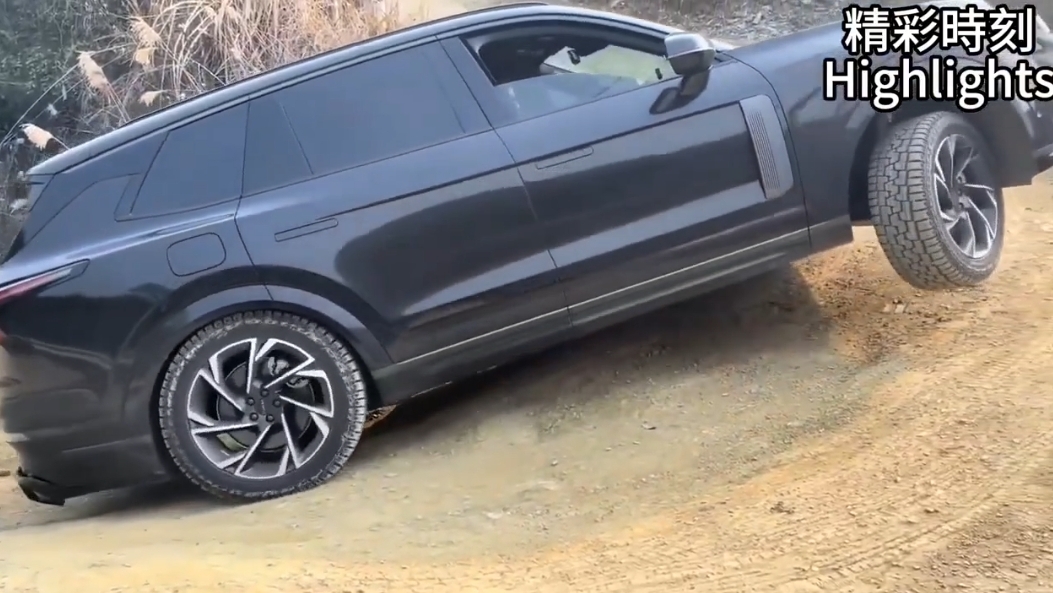 Новый внедорожник из Китая Li auto L9 против BYD Hun Geek 001