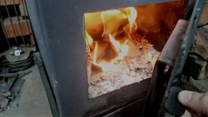 отапливаем гараж печкой "Везувий мини"