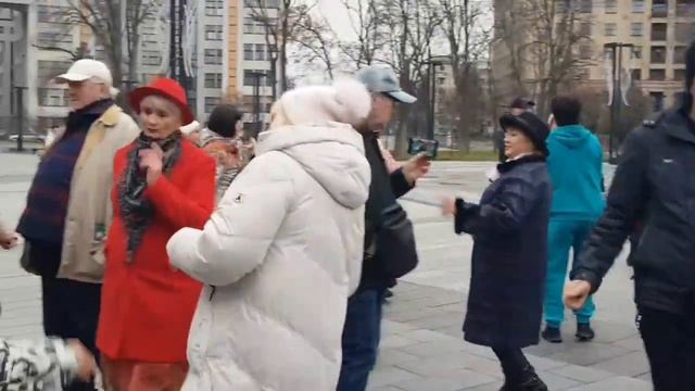 29 ноября 2025  САМА П'Ю ,  САМА НАЛИВАЮ #kharkiv смотреть онлайн