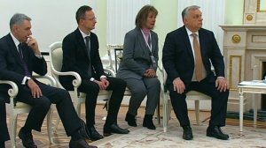 Telex: венгерская переводчица неправильно передала Орбану слова Путина